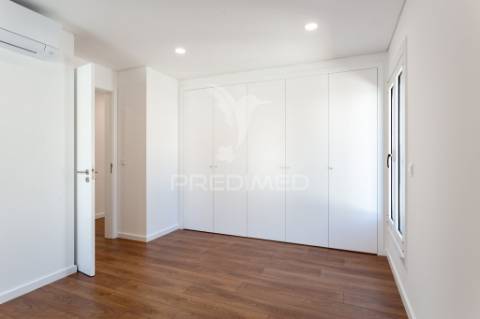 Moradia t4 nova em tires | design contemporâneo | eficiência energética a | zona residencial exclusiva