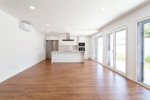 Moradia t4 nova em tires | design contemporâneo | eficiência energética a | zona residencial exclusiva