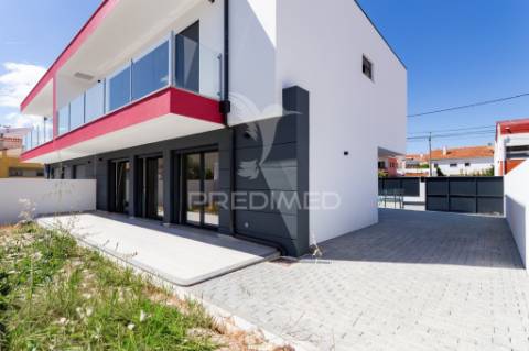 Moradia t4 nova em tires | design contemporâneo | eficiência energética a | zona residencial exclusiva