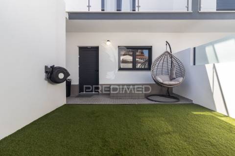 Moradia t3 geminada || quinta do conde