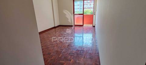 T2 cavaleira algueirão c/ parq