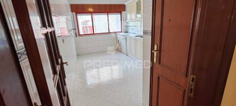 T2 cavaleira algueirão c/ parq