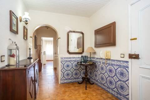 Apartamento t3 em zona central em setúbal