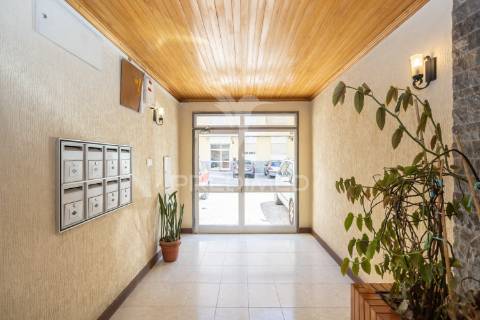 Apartamento t3 em zona central em setúbal