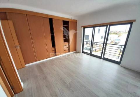 Moradia t5 feijó