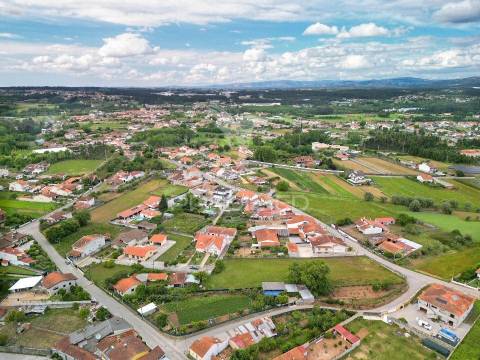 Terreno na póvoa do salgueiro – sangalhos