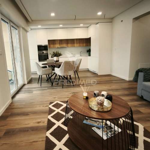 Apartamento t3 benfica remodelado