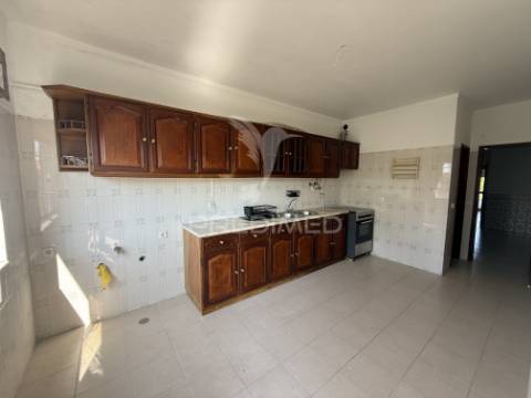 Apartamento t3 com garagem | excelente oportunidade!