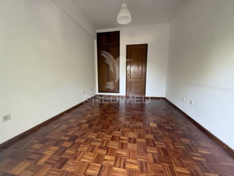 Apartamento t3 com garagem | excelente oportunidade!