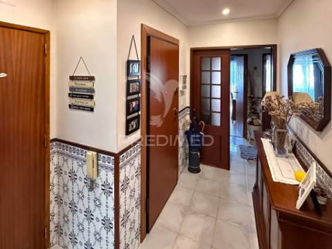 Apartamento t2 | pendão | queluz belas