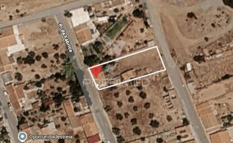 Moradia t3 com terreno urbano de 970 m² em vales mortos – serpa