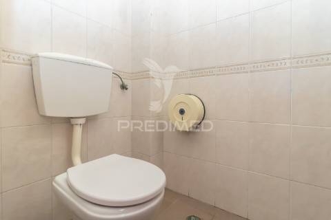 Loja para restauração c/ 114m2 c/ cave - santo andré. barreiro.