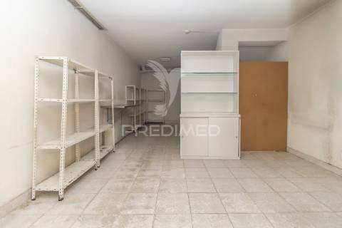 Loja para restauração c/ 114m2 c/ cave - santo andré. barreiro.