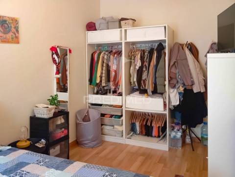 Apartamento lisboa benfica t3 com 2 wc e varanda