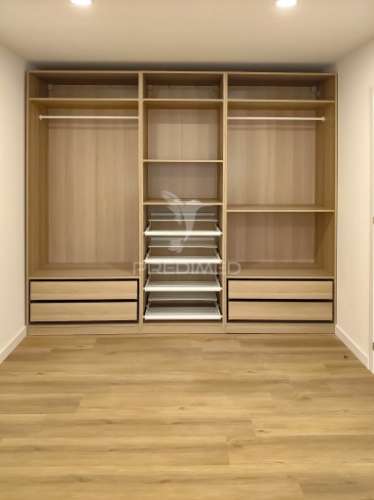 T2+1 moderno, mobilado e equipado | design contemporâneo e pronto a habitar
