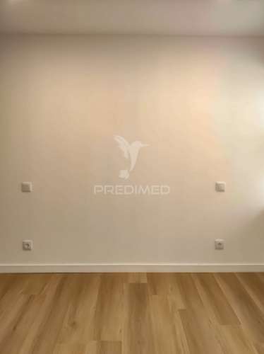 T2+1 moderno, mobilado e equipado | design contemporâneo e pronto a habitar