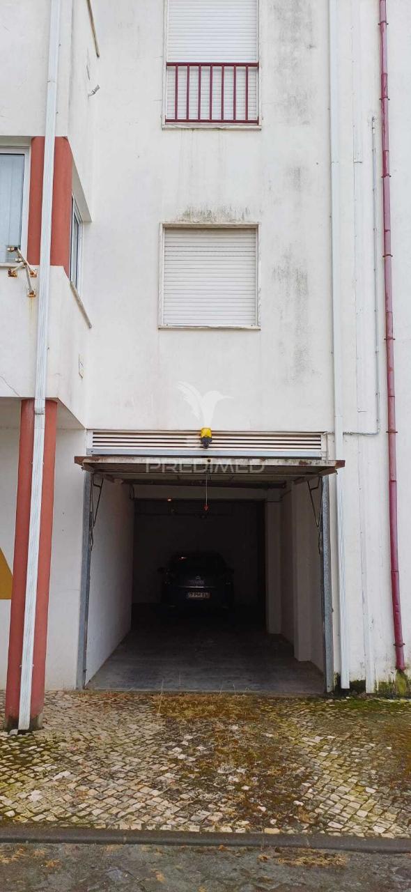 Garagem na zona centro de portalegre