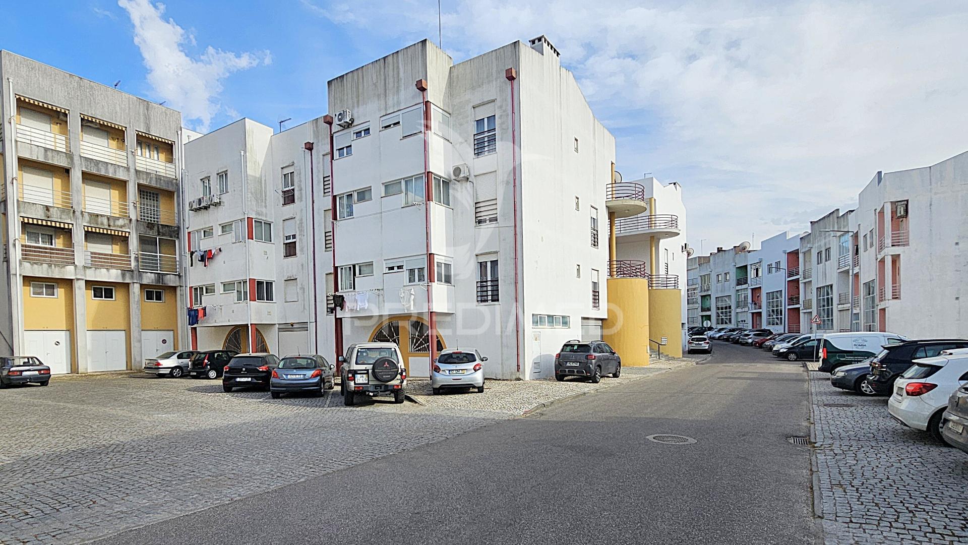 Garagem na zona centro de portalegre