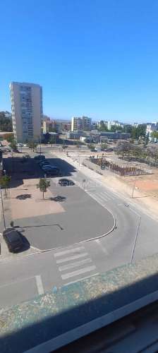 Excelente apartamento t4 com vista panorâmica e acessos premium – santo antónio da charneca, barreiro