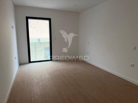 Apartamento t1+1 novo de design contemporâneo | esgueira, aveiro