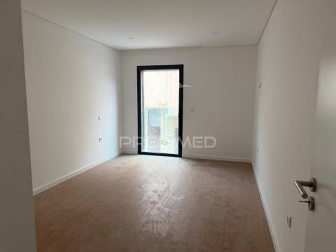 Apartamento t1+1 novo de design contemporâneo | esgueira, aveiro