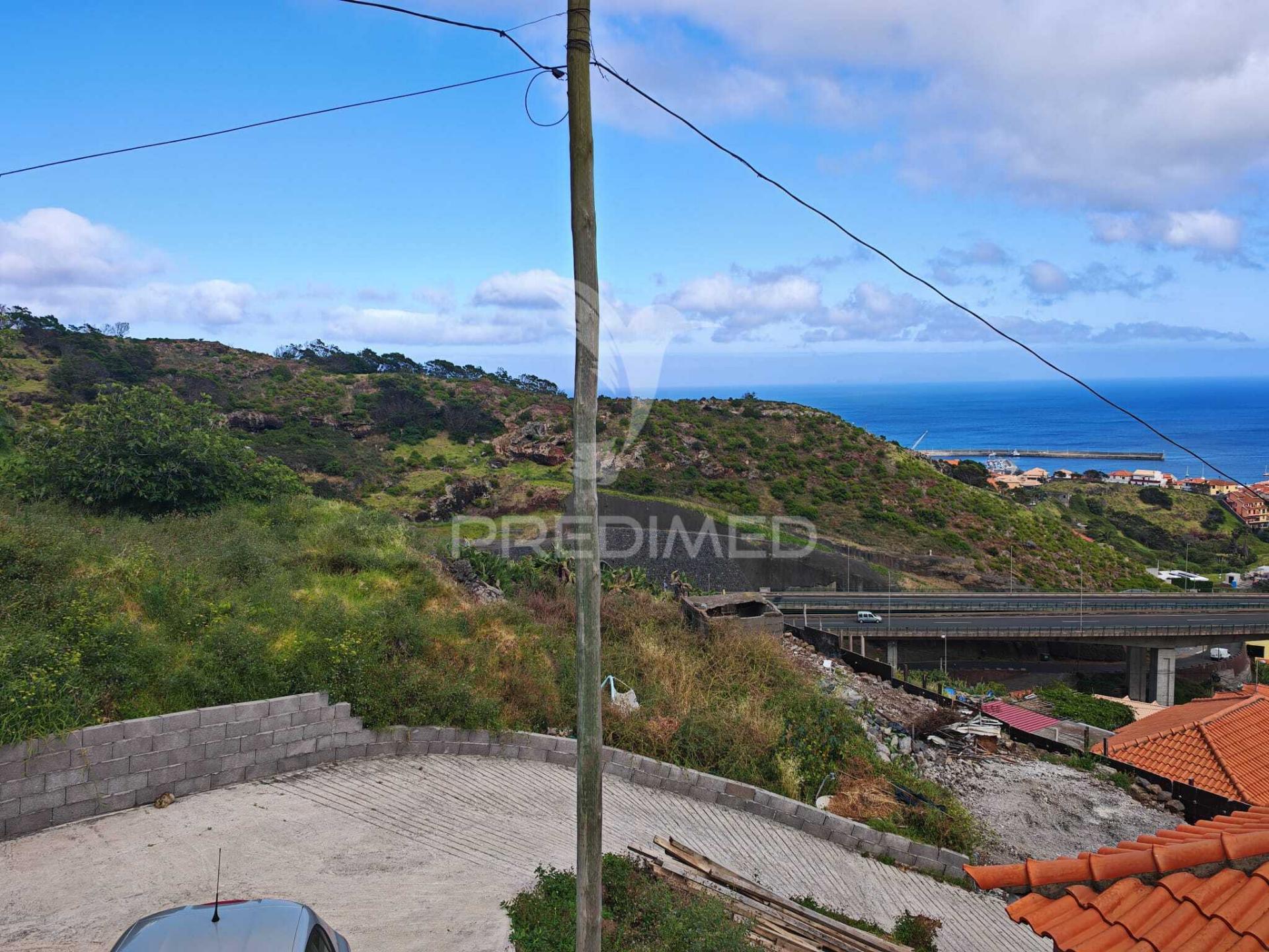 Andar de moradia t2 + sótão | caniçal