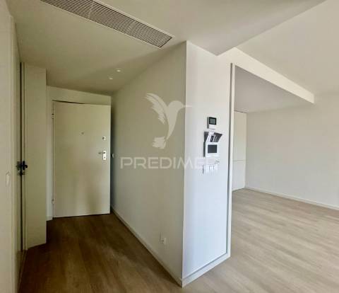 Apartamento novo t1 em azurém - guimarães