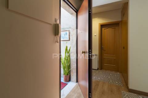 Apartamento t3 c/ varanda