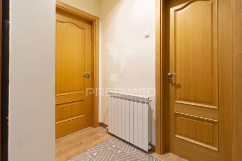 Apartamento t3 c/ varanda