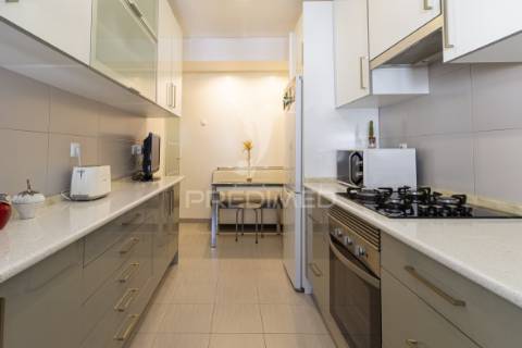 Apartamento t3 c/ varanda