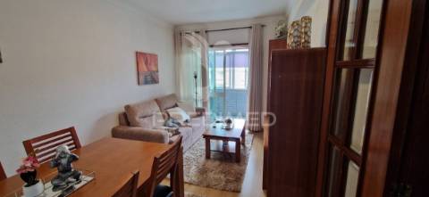 Apartamento t2 + 1 com garagem, rua da gandra em ermesinde