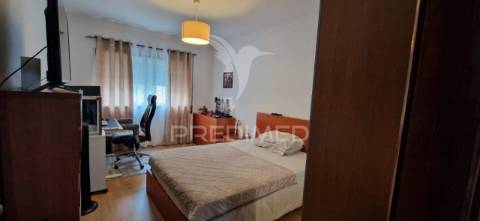 Apartamento t2 + 1 com garagem, rua da gandra em ermesinde