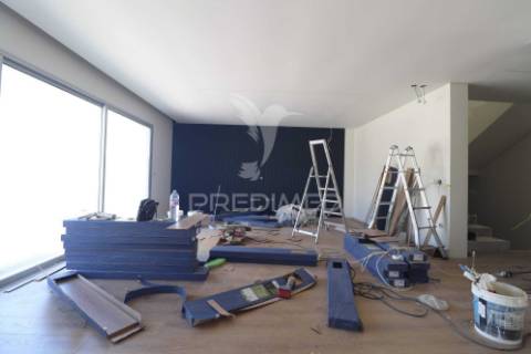 Moradia em banda t4 - esposende