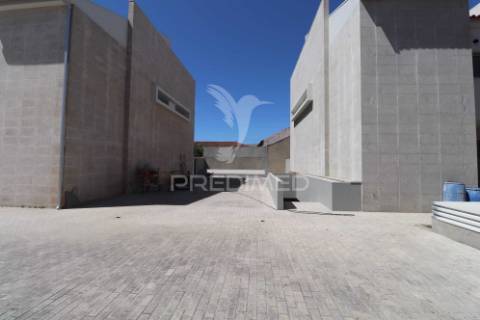 Moradia em banda t4 - esposende
