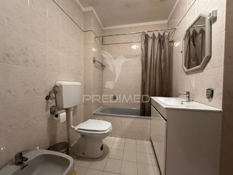 Apartamento t2 para arrendamento – avenida beato nuno, fátima