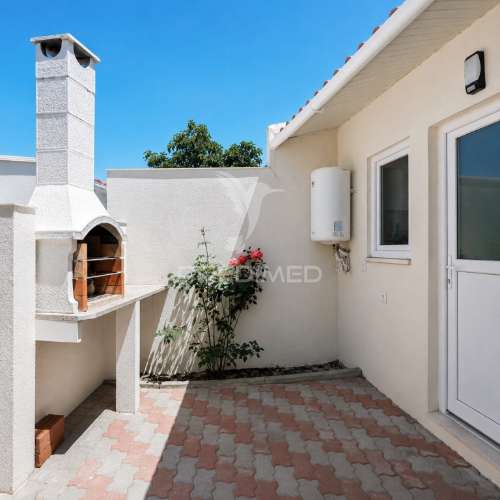 Moradia t2 totalmente remodelada | marinha grande