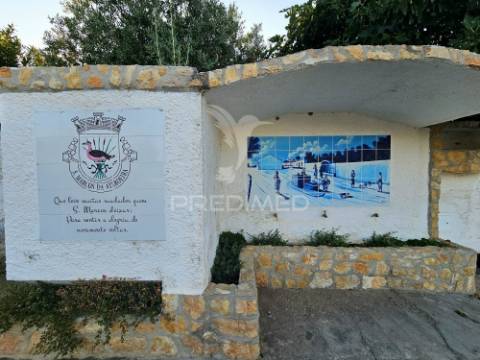 Terreno urbano com garagem. excelente oportunidade de investimento.