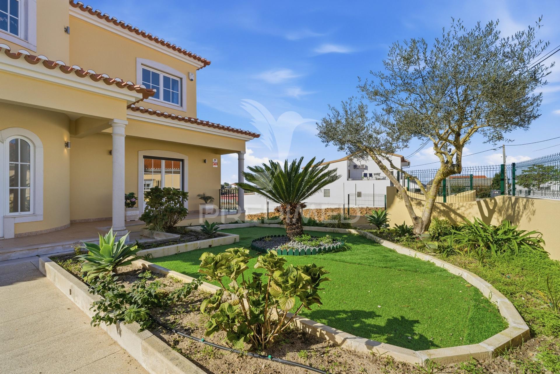 Moradia t5 como nova com piscina, jardim e garagem de 170 m² — lourinhã