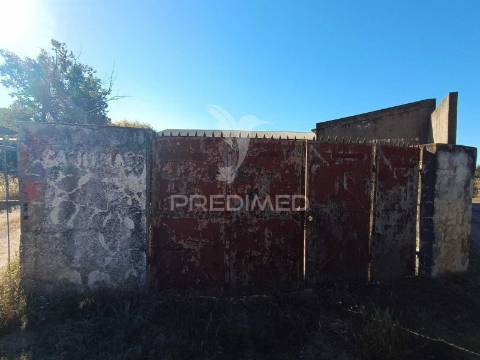 Armazém com 938,43 m2 em são lourenço de mamporcão