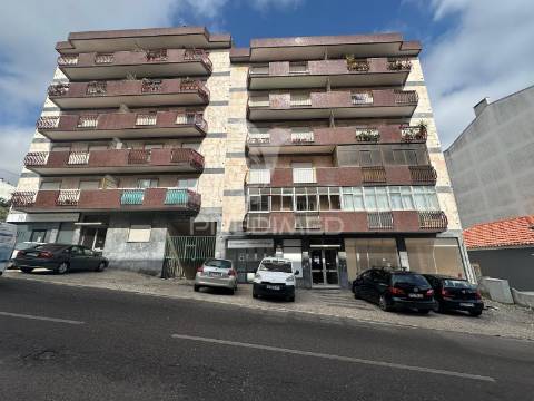 Apartamento t3/santarém