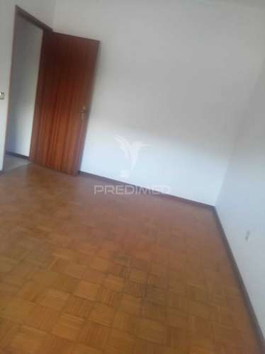Apartamento t3 com vista deslumbrante para o rio douro