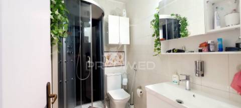 Apartamento t2+1 com 2 garagens box, em águas santas, maia