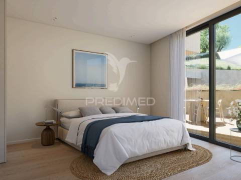 Vende-se t2 v.n .gaia madalena com piscina