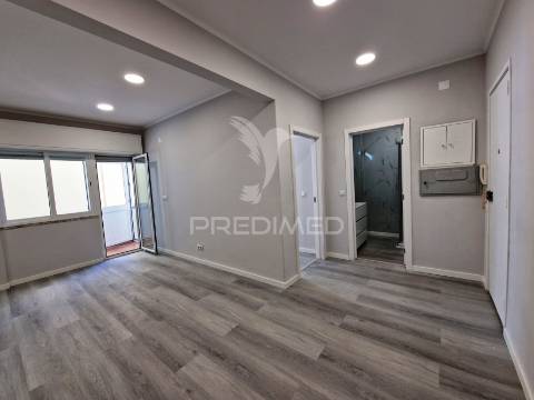 Apartamento à venda em avenida santos mattos 10, centro da amadora