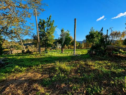 Moradia em pedra p/ restauro em valdreu, vila verde