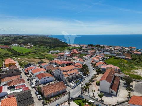 Prédio misto | propriedade horizontal | 9 frações | vista mar | atalaia de cima, lourinhã