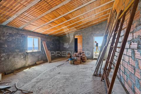 Prédio misto | propriedade horizontal | 9 frações | vista mar | atalaia de cima, lourinhã