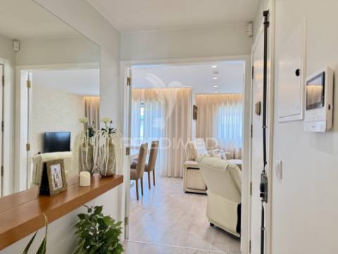 Apartamento t3 renovado com churrasqueira | fátima