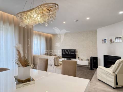 Apartamento t3 renovado com churrasqueira | fátima