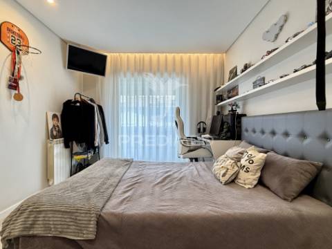 Apartamento t3 renovado com churrasqueira | fátima